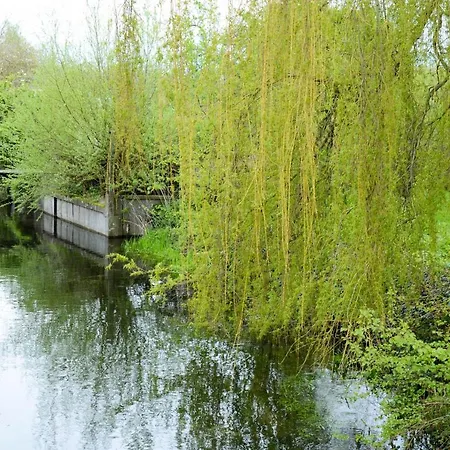 Le Quai Huppe, Voie 2